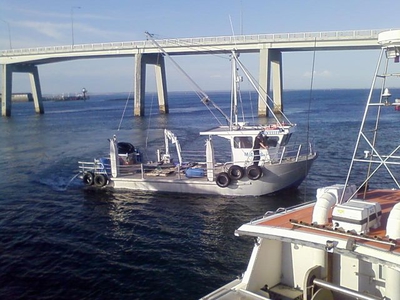 Boat2.jpg